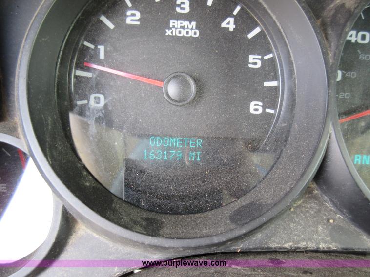 image for item K5260 2007 Chevrolet Silverado 1500 Ext. Cab pickup truck