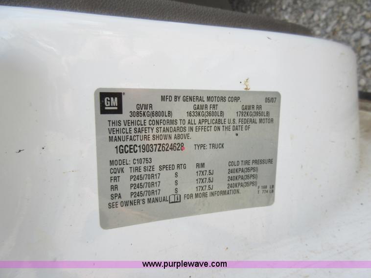 image for item K5260 2007 Chevrolet Silverado 1500 Ext. Cab pickup truck