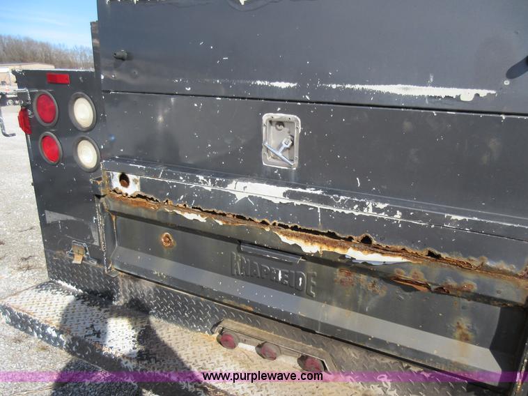 image for item K5261 2000 Chevrolet 3500HD utility truck