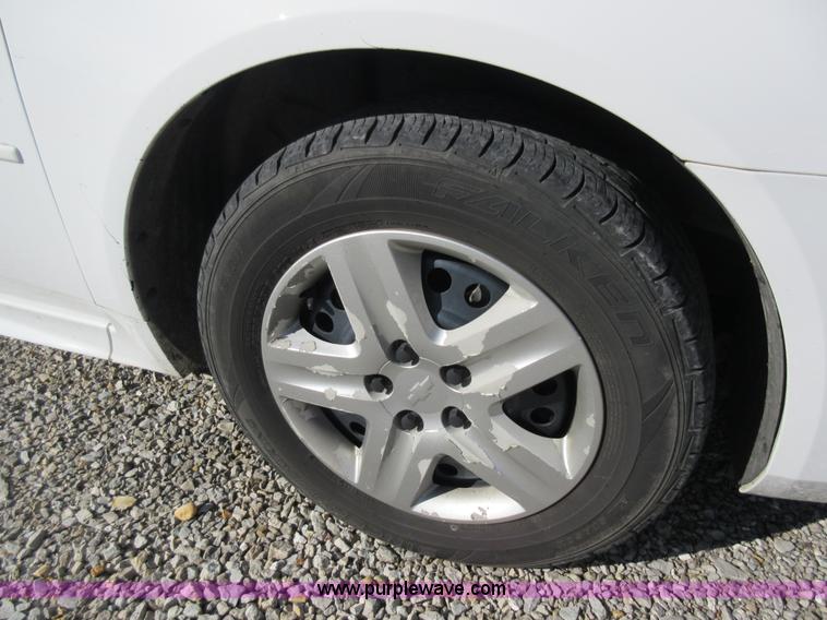 image for item K5262 2010 Chevrolet Impala LS