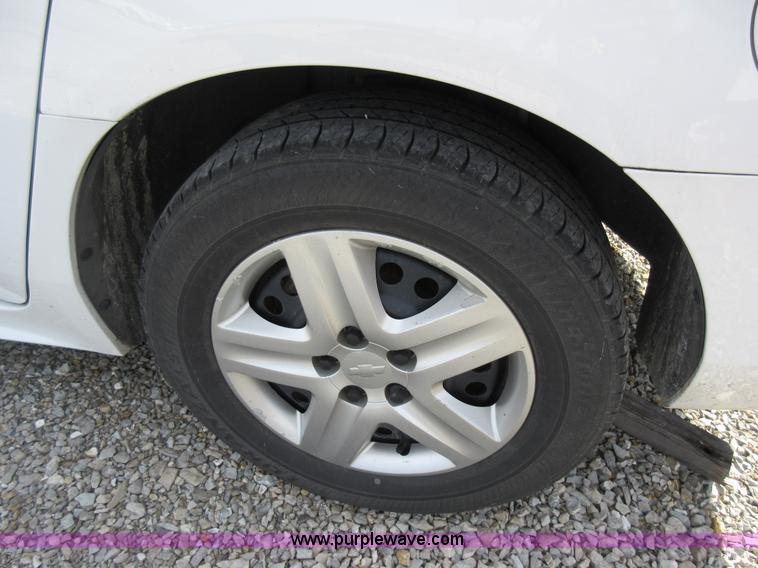 image for item K5262 2010 Chevrolet Impala LS