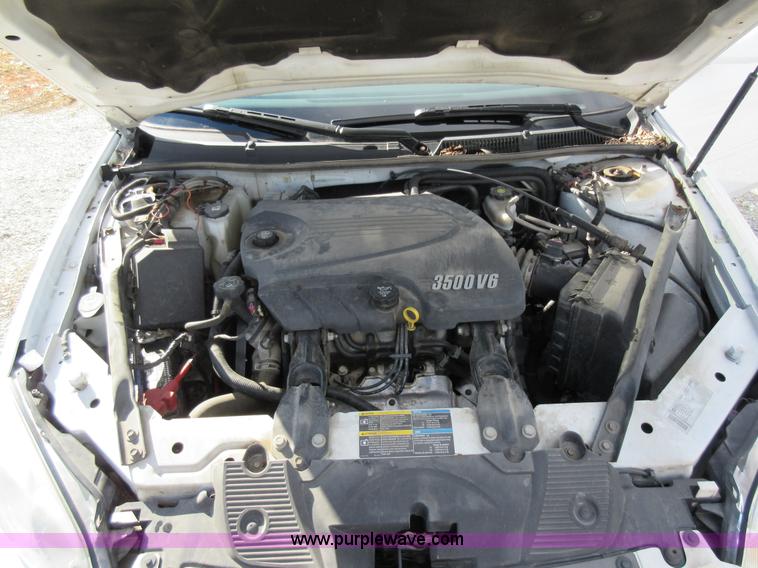 image for item K5262 2010 Chevrolet Impala LS