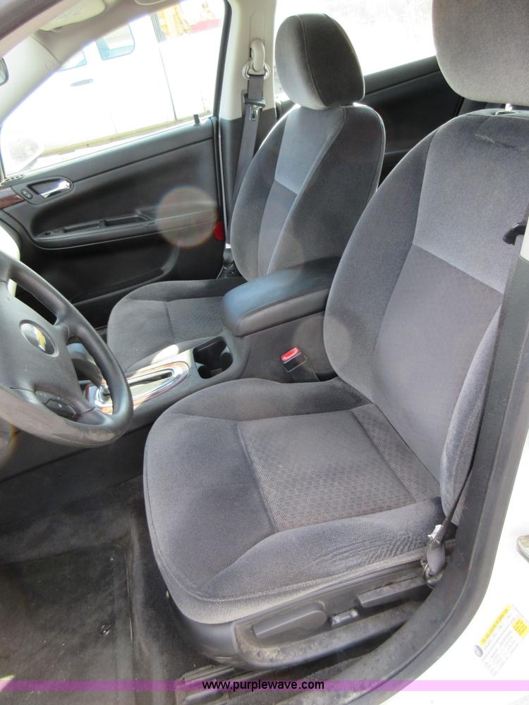 image for item K5262 2010 Chevrolet Impala LS