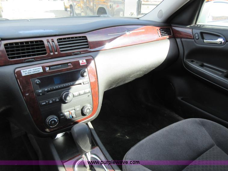 image for item K5262 2010 Chevrolet Impala LS