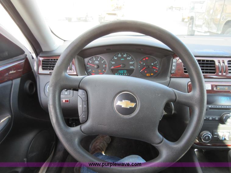 image for item K5262 2010 Chevrolet Impala LS