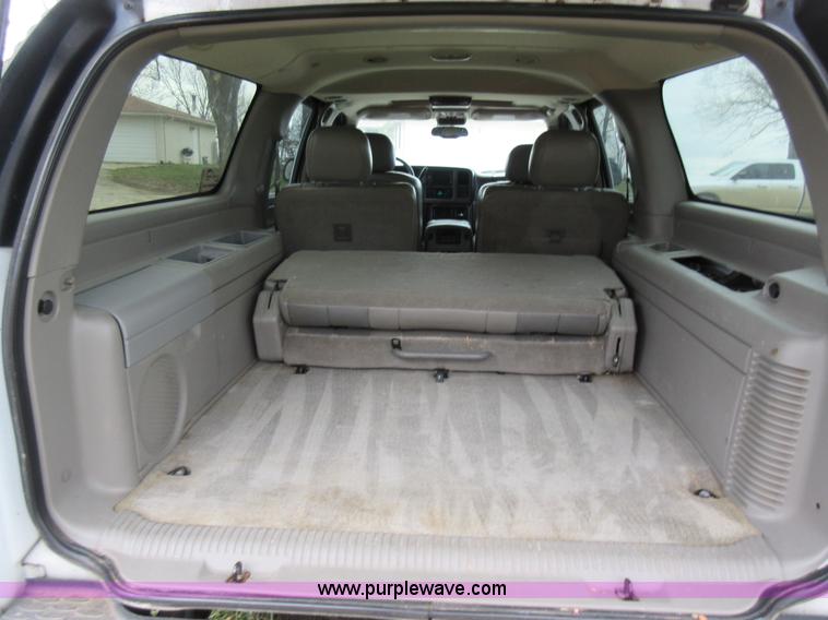 image for item K5269 2004 GMC Yukon Denali XL SUV