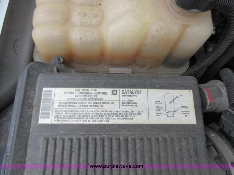 image for item K5269 2004 GMC Yukon Denali XL SUV