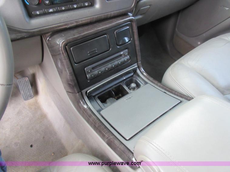 image for item K5269 2004 GMC Yukon Denali XL SUV