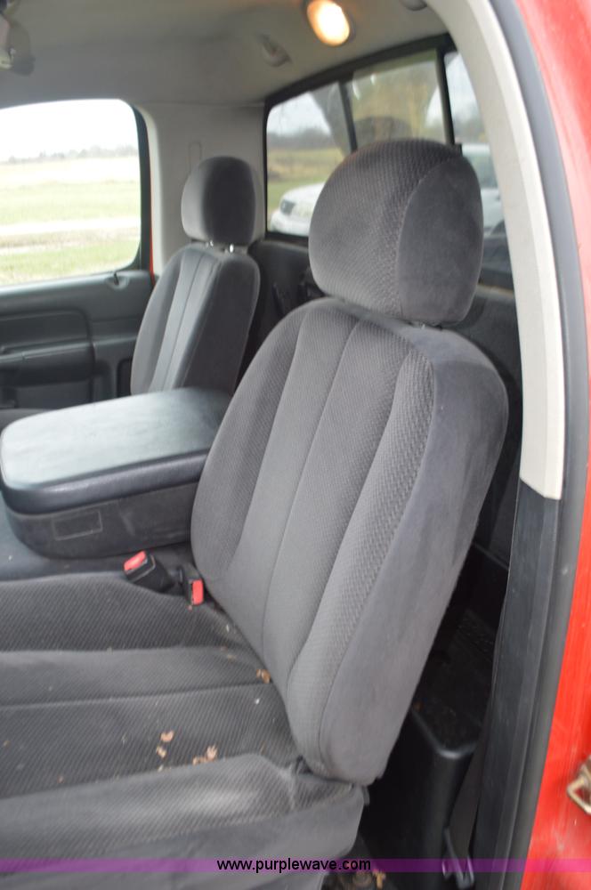 image for item K5270 2002 Dodge Ram 1500 pickup truck