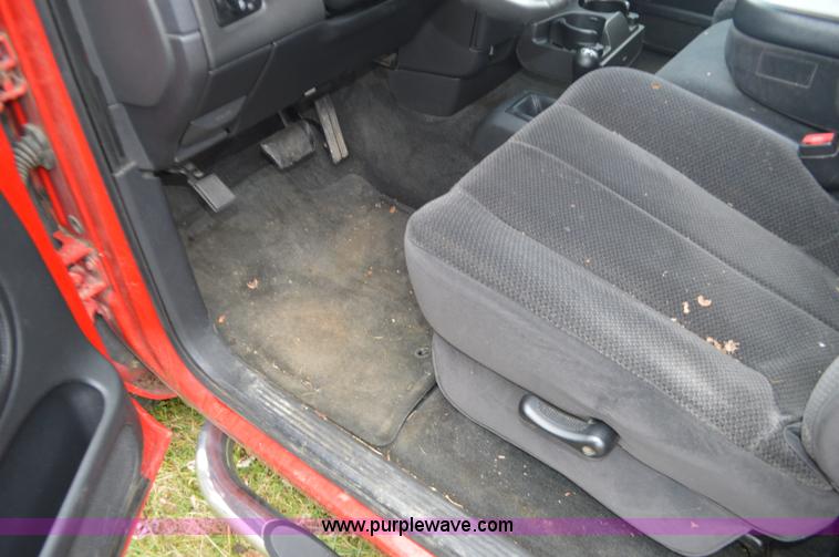 image for item K5270 2002 Dodge Ram 1500 pickup truck