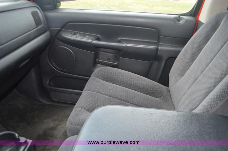 image for item K5270 2002 Dodge Ram 1500 pickup truck