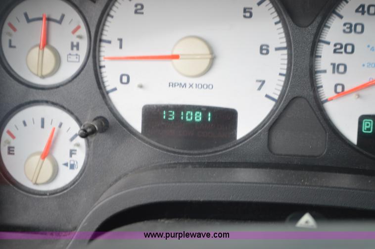 image for item K5270 2002 Dodge Ram 1500 pickup truck