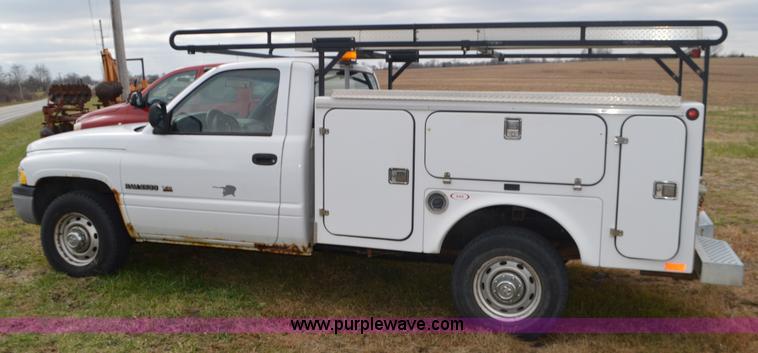 image for item K5273 2001 Dodge Ram 2500 utility truck