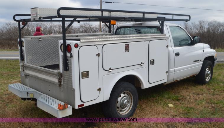 image for item K5273 2001 Dodge Ram 2500 utility truck
