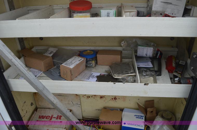 image for item K5273 2001 Dodge Ram 2500 utility truck