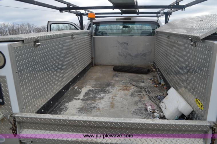 image for item K5273 2001 Dodge Ram 2500 utility truck