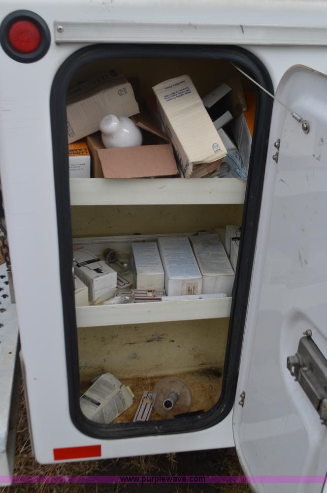 image for item K5273 2001 Dodge Ram 2500 utility truck