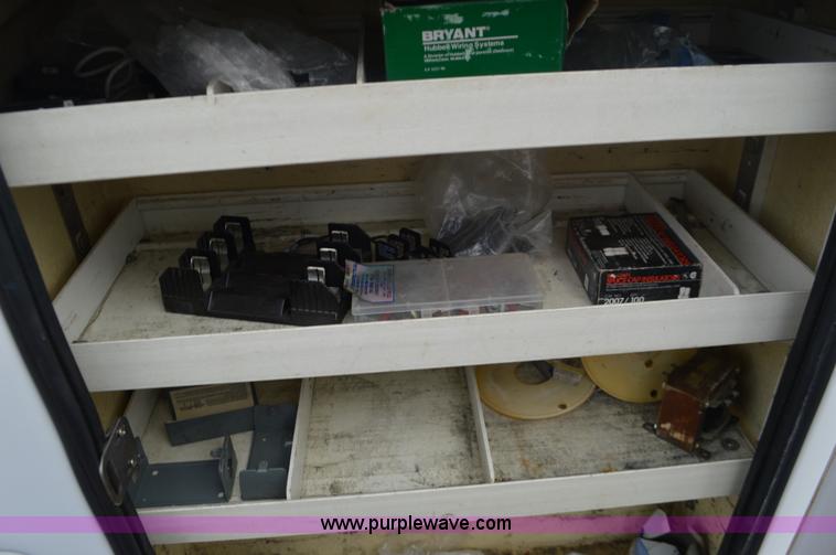 image for item K5273 2001 Dodge Ram 2500 utility truck