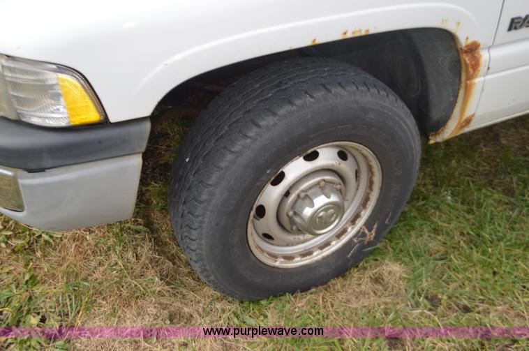 image for item K5273 2001 Dodge Ram 2500 utility truck