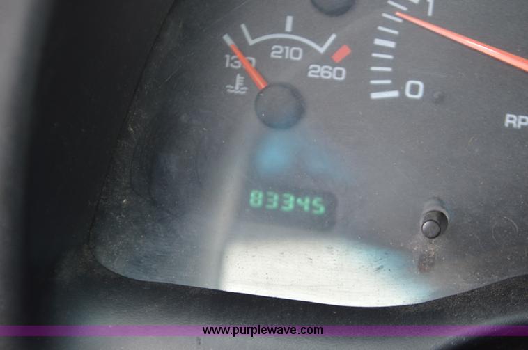 image for item K5273 2001 Dodge Ram 2500 utility truck