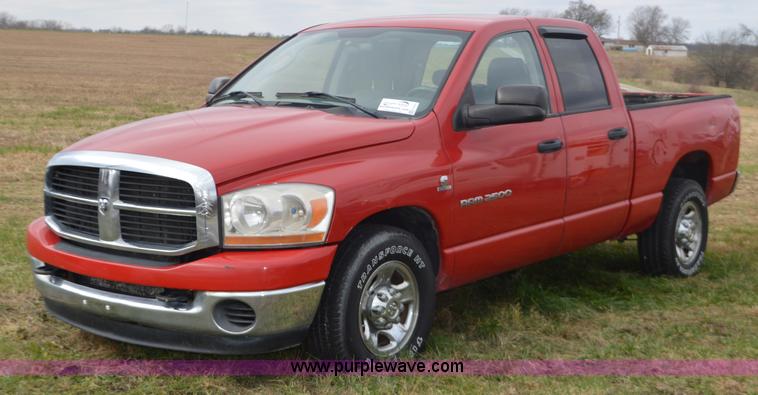image for item K5274 2006 Dodge Ram 2500 Quad Cab pickup truck