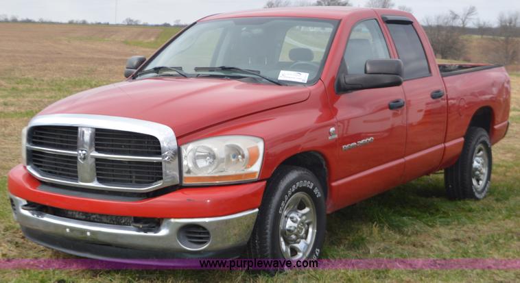image for item K5274 2006 Dodge Ram 2500 Quad Cab pickup truck