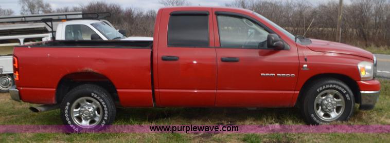 image for item K5274 2006 Dodge Ram 2500 Quad Cab pickup truck