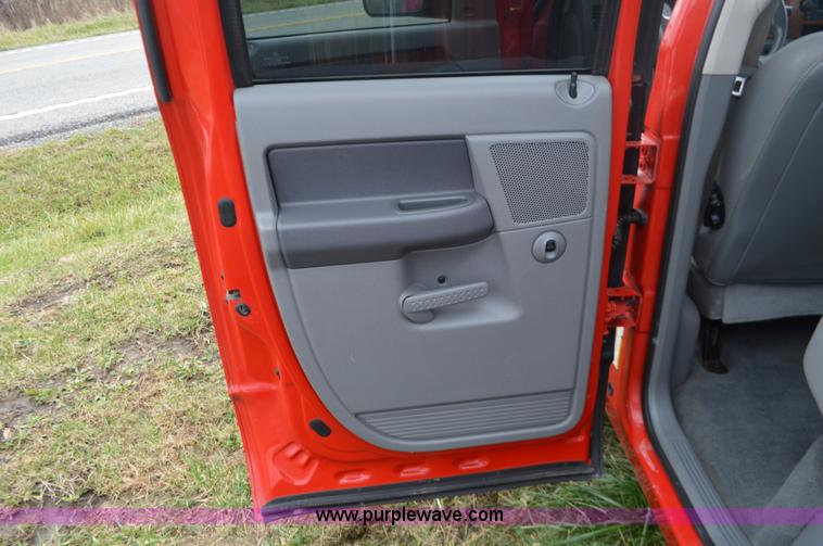 image for item K5274 2006 Dodge Ram 2500 Quad Cab pickup truck