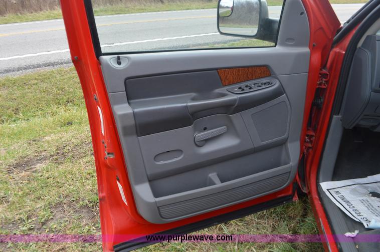 image for item K5274 2006 Dodge Ram 2500 Quad Cab pickup truck