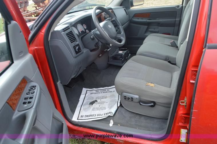 image for item K5274 2006 Dodge Ram 2500 Quad Cab pickup truck