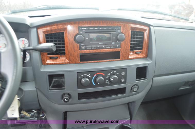 image for item K5274 2006 Dodge Ram 2500 Quad Cab pickup truck