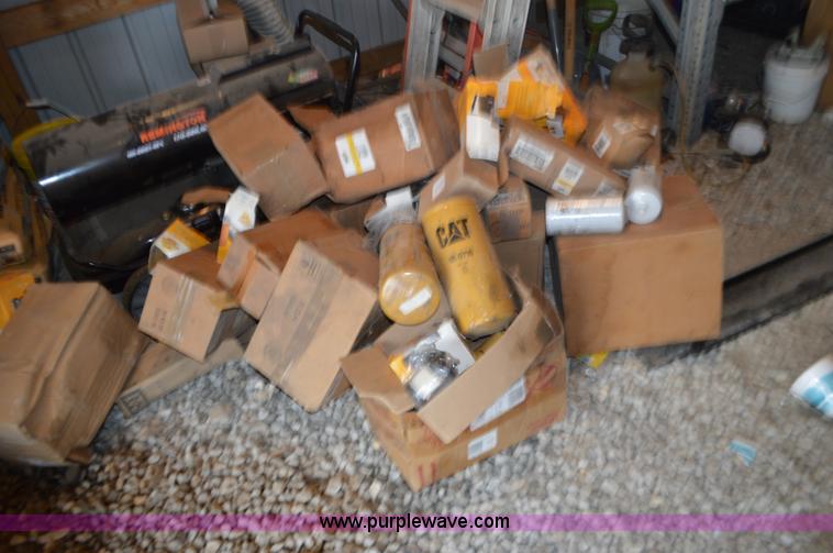 image for item K5278 Assorted air and oil filters