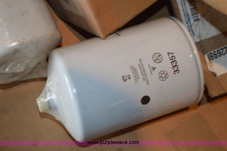 image for item K5278 Assorted air and oil filters