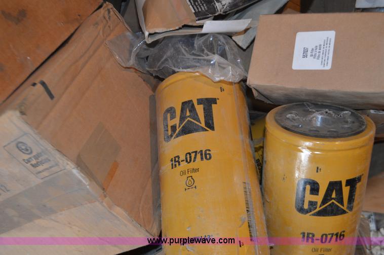 image for item K5278 Assorted air and oil filters