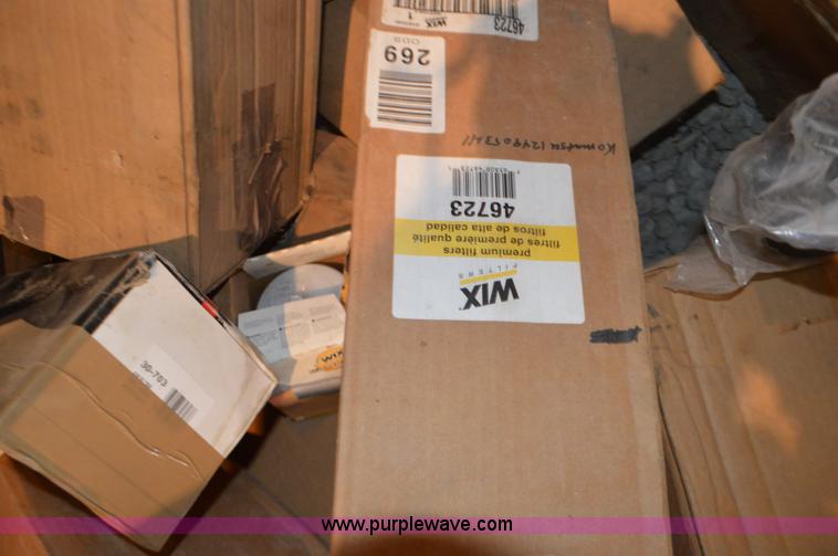 image for item K5278 Assorted air and oil filters