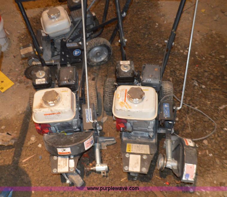 image for item K5281 (3) Bill Goat grazors