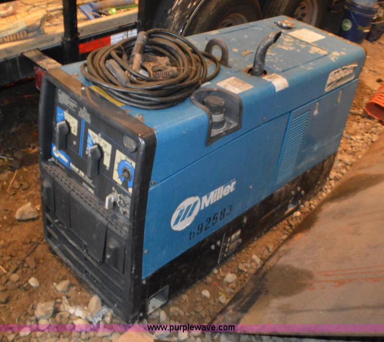 image for item K5283 Miller Bobcat 250 welder/generator