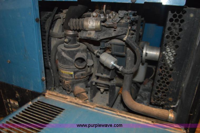 image for item K5283 Miller Bobcat 250 welder/generator