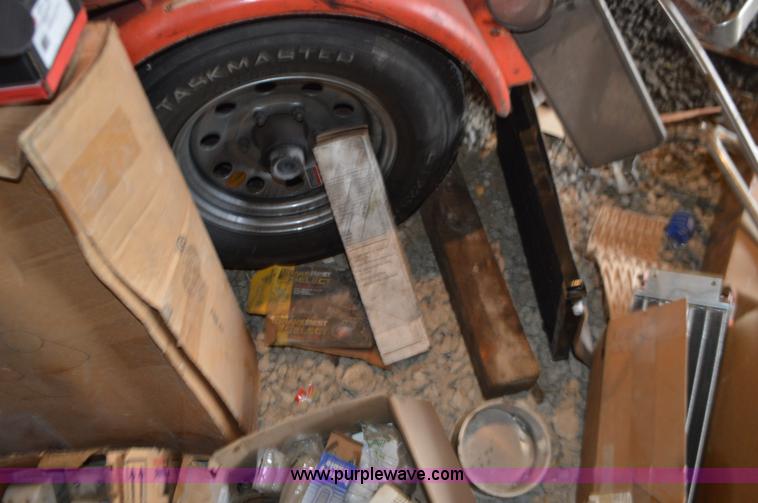 image for item K5284 Assorted items