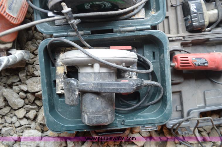 image for item K5286 Assorted tools