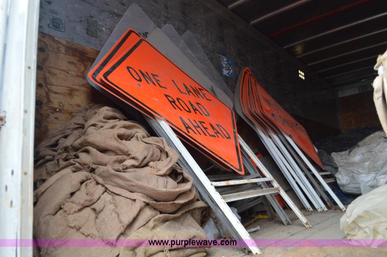 image for item K5291 Assorted safety signs and barricades