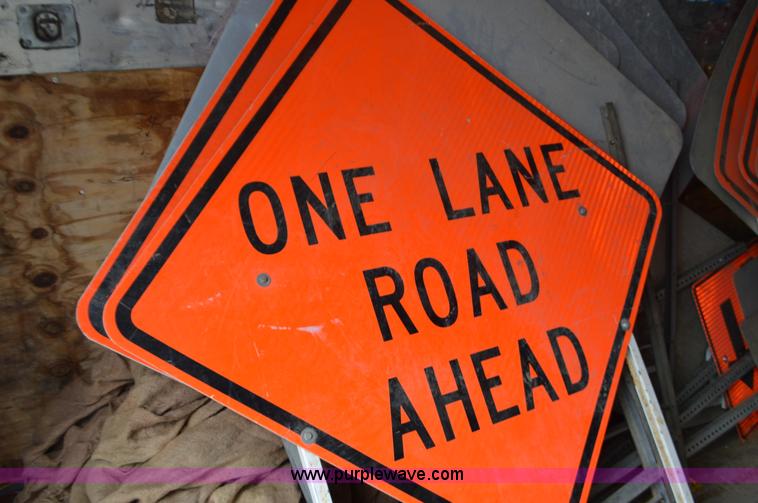 image for item K5291 Assorted safety signs and barricades