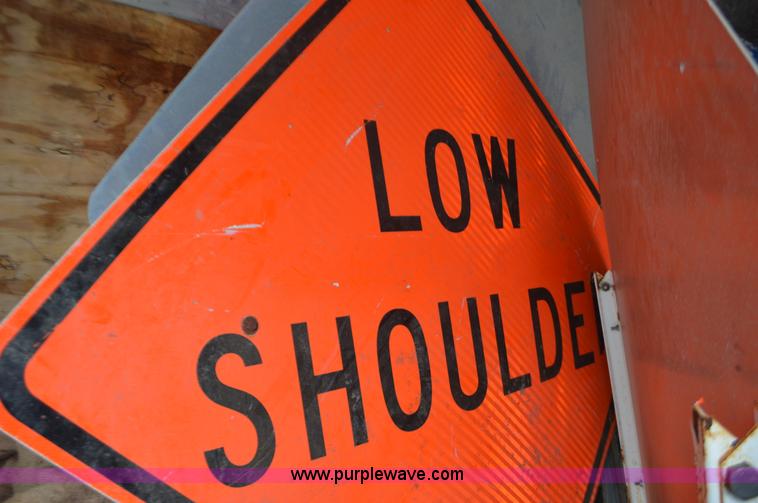 image for item K5291 Assorted safety signs and barricades