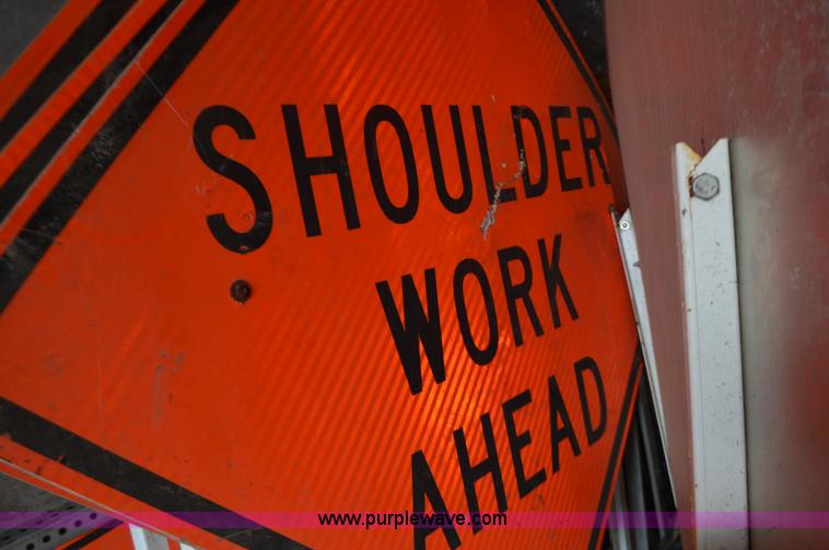 image for item K5291 Assorted safety signs and barricades