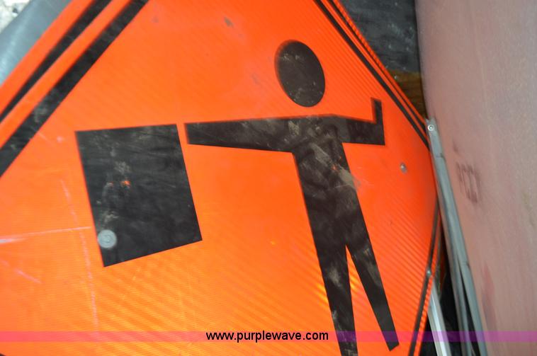 image for item K5291 Assorted safety signs and barricades