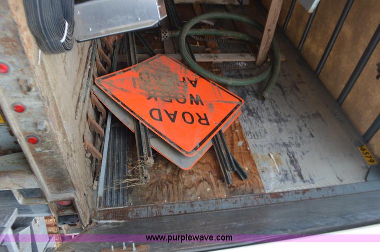 image for item K5294 1994 Pines dry van trailer