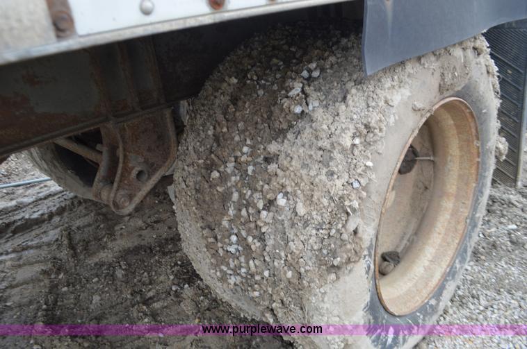 image for item K5294 1994 Pines dry van trailer