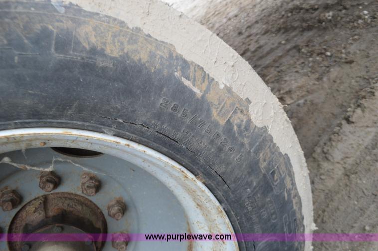 image for item K5294 1994 Pines dry van trailer