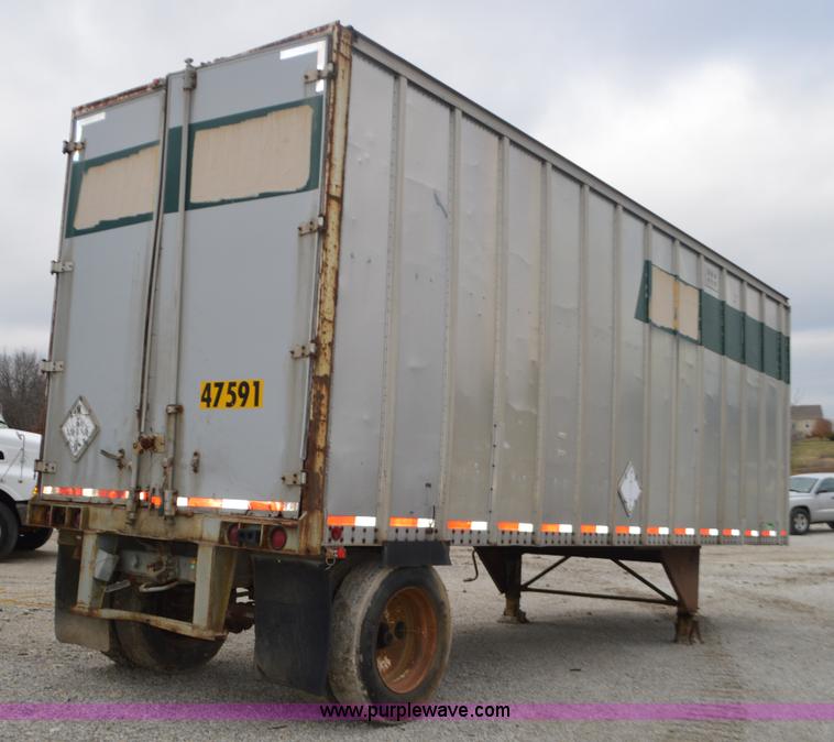 image for item K5295 1986 Pines dry van trailer