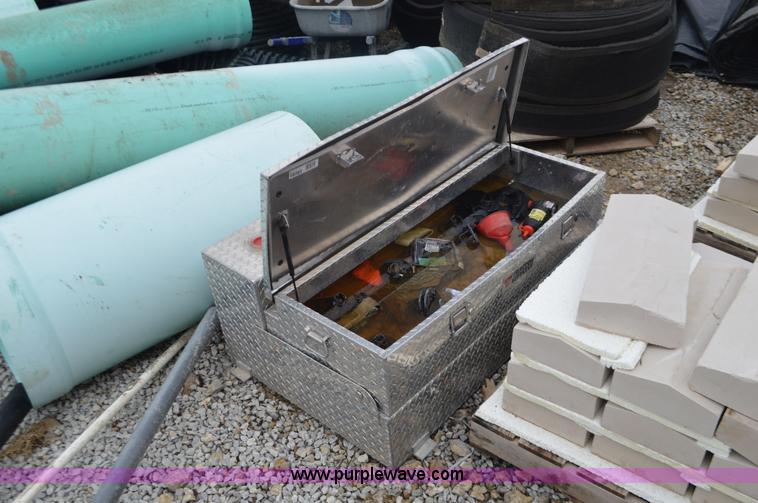 image for item K5297 Fuel tank/toolbox combination